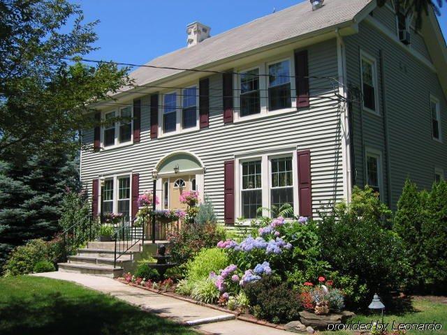 Alpine Haus Bed & Breakfast Inn Vernon Exterior foto